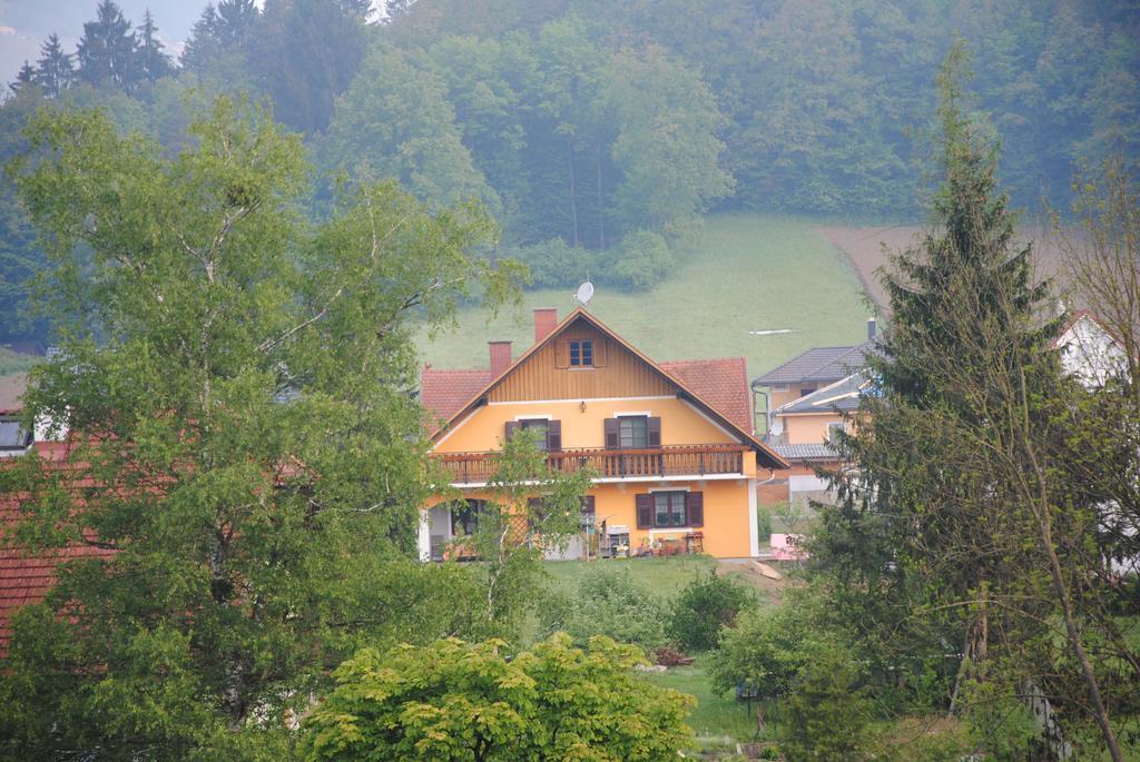 Gaestehaus Ulbl Kitzeck im Sausal Exterior photo